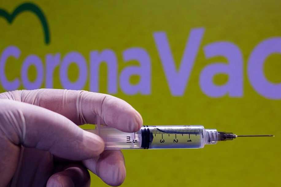 Estudo no Chile revela que vacinados com CoronaVac têm baixa quantidade de anticorpos