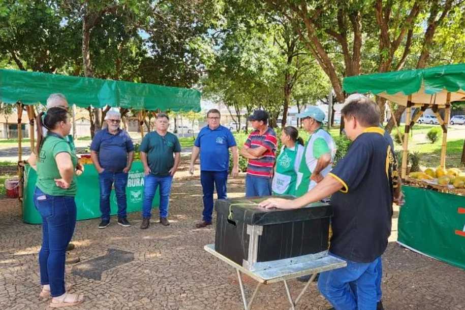 Feira do Produtor Rural recebe visita técnica da equipe da Secretaria de Agronegócios em Jales