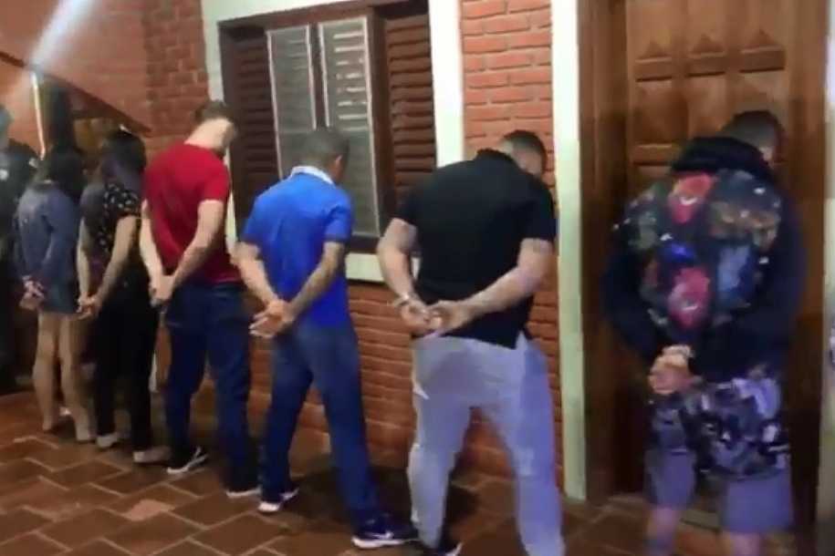 Polícia prende quadrilha suspeita de aplicar golpes para sacar auxílio emergencial