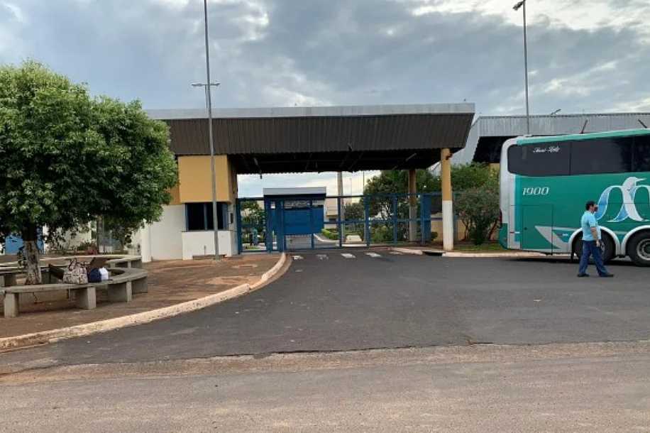 Drogas e celulares são encontrados escondidos em perna amputada de detento em Rio Preto