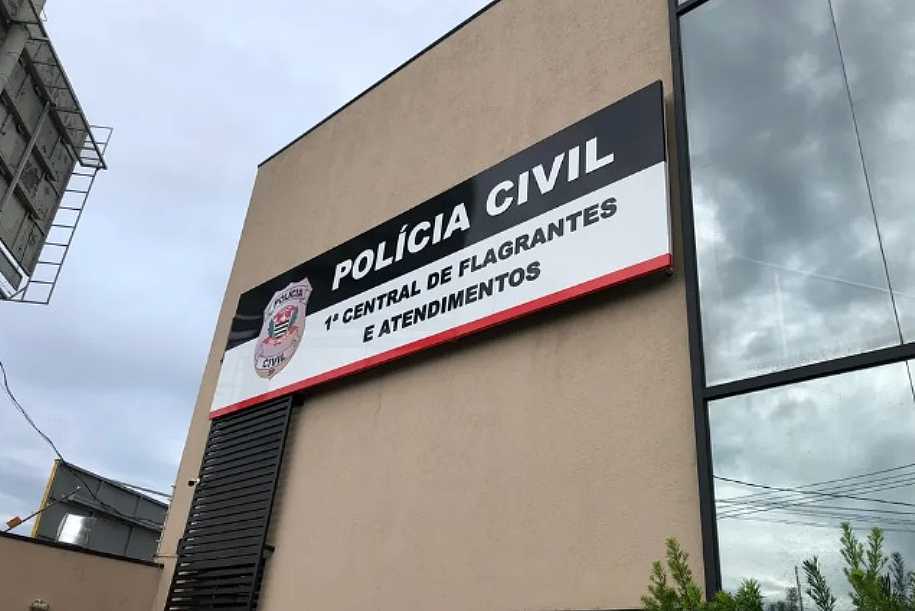 Homem é preso por engano e descobre em abordagem policial que irmão procurado por furto se passou por ele