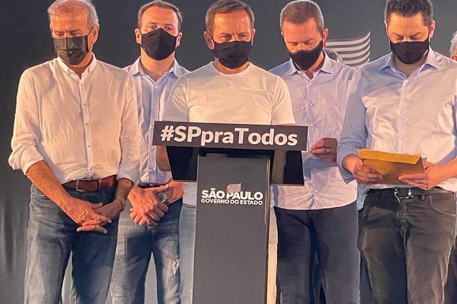 350 prefeitos e vices-prefeitos tucanos declaram apoio a Doria nas prévias