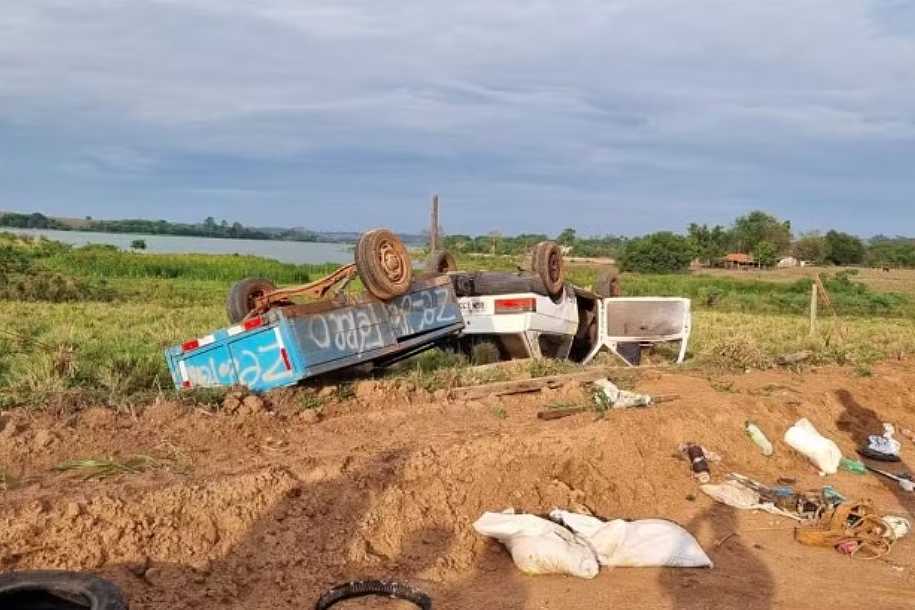 Motorista com marcas de facada na cabeça morre após capotar carro em Buritama