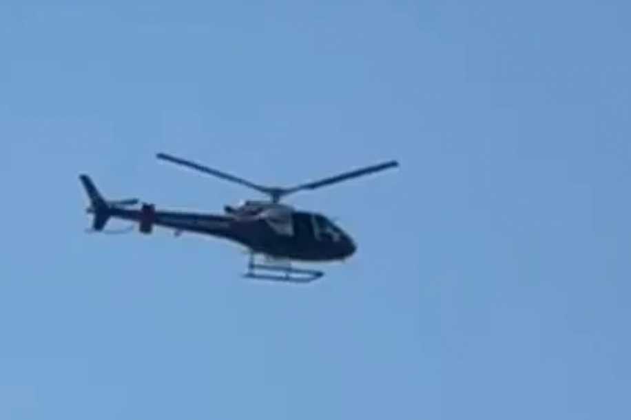 Helicóptero Águia da Polícia Militar sobrevoa Jales e chama atenção de moradores