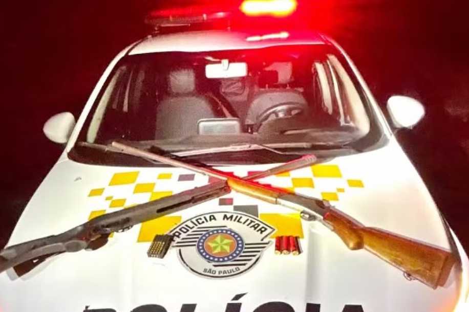 Homem é preso por embriaguez ao volante e porte ilegal de armas em Santa Adélia