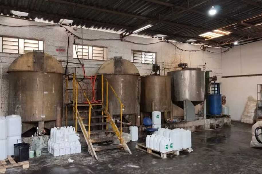 Grupo suspeito de comercializar irregularmente agrotóxicos em Rio Preto é alvo de operação da polícia