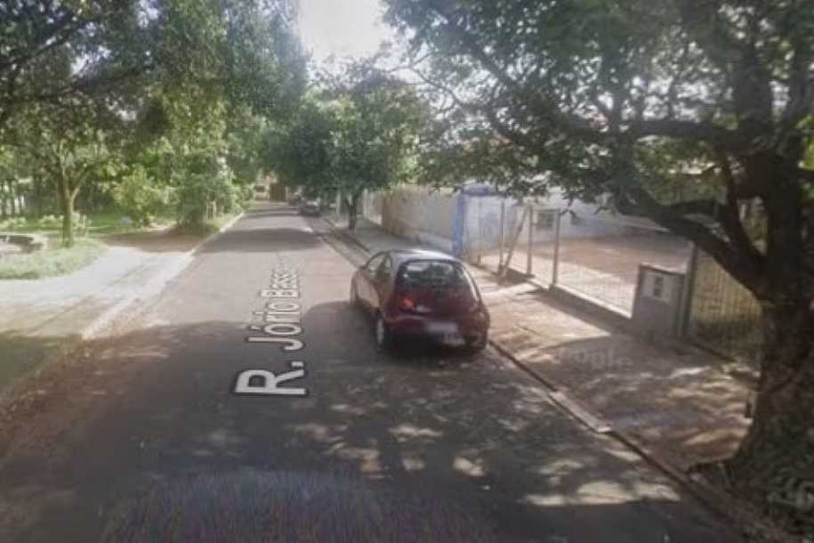 Mulher é presa suspeita de matar aposentado com 56 facadas em Rio Preto
