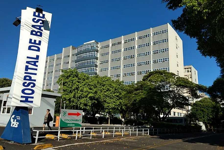 Jovem é internada ao ter o intestino perfurado em Rio Preto; ex do namorado é suspeita