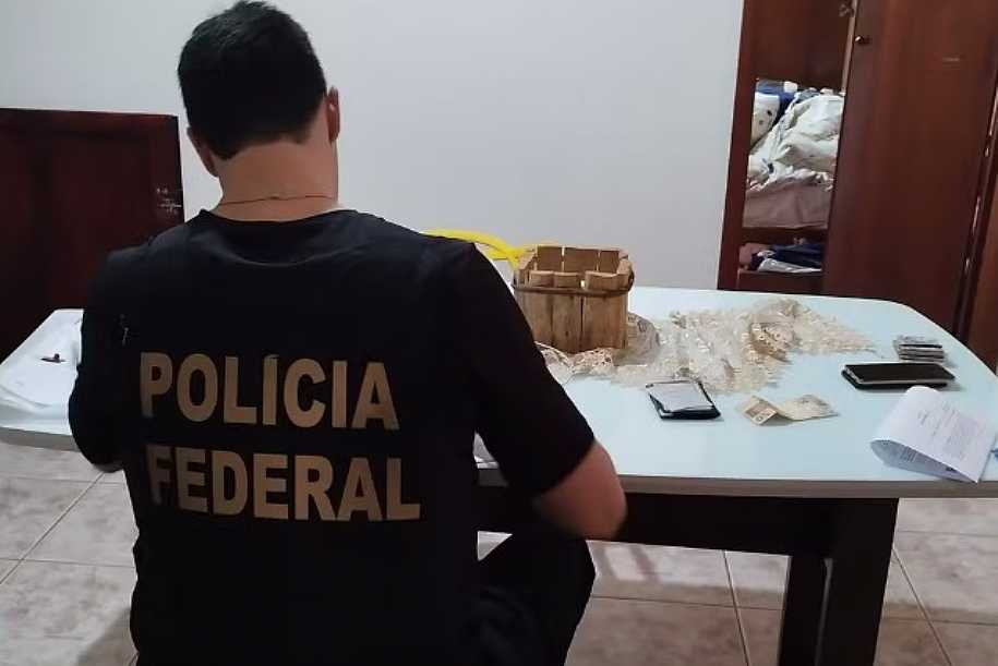 Polícia Federal de Jales cumpre mandados de busca e apreensão em operação contra falsificação de notas