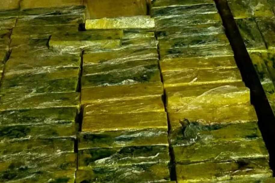 Motorista paraguaio é preso com mais de três mil tabletes de maconha em Penápolis