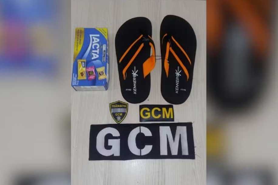 Detido 13 vezes, jovem é preso novamente suspeito de furtar par de chinelos e caixa de bombons