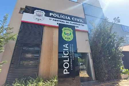 Mulher perde cerca de R$ 4 mil ao receber ligação de falsos funcionários de banco e acredita que cartão tinha sido clonado