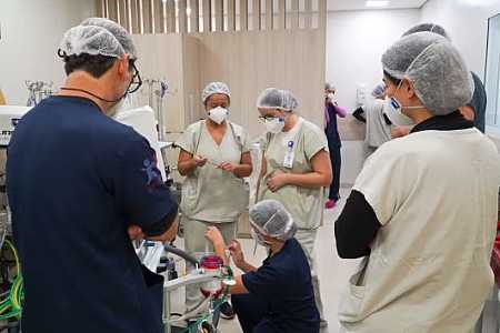 Com apoio de Zé Neto & Cristiano e Panda, hospital faz cirurgia em criança com tecnologia que funciona como ´coração e pulmão artificiais´