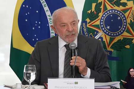 Lula sobre STF: ninguém pode usar cargo em benefício pessoal