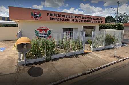 Mulher sofre corte na orelha e é agredida com chutes e socos pelo marido durante briga no interior de SP