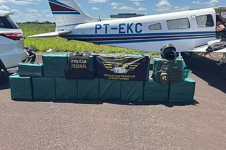 Justiça absolve piloto e copiloto que transportavam 400 kg de cocaína em avião após considerar abordagem irregular