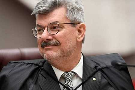 STJ condena Buzzi à demissão por acusações de assédio sexual