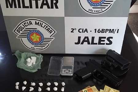 Polícia Militar de Jales prende traficante no Jardim América