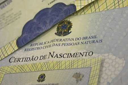 Brasil avança rumo à universalização do registro de nascimentos, aponta Censo do IBGE