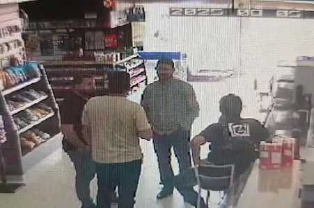Homens foram vistos reunidos em padaria antes de desapareceram em viagem para cobrar dívidas no PR
