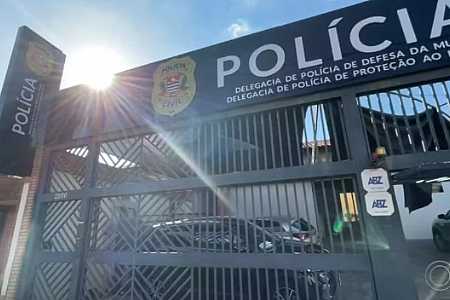 Mulher é presa suspeita de colocar fogo no corpo do marido em Rio Preto