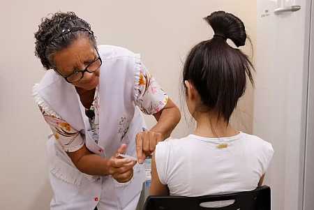 Rio Preto inicia vacinação gratuita com dose única contra o HPV; confira os locais de imunização