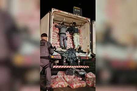 Em um dia, 2º caminhoneiro é preso no noroeste paulista transportando maconha para o mesmo destino