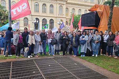 Professores do Noroeste Paulista marcam presença em manifestação na capital paulista