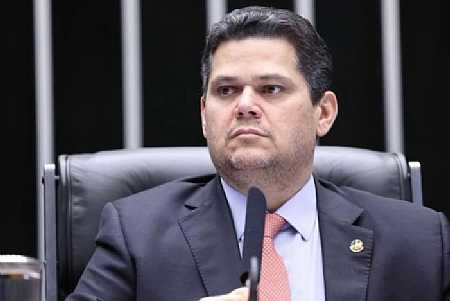 Congresso derruba vetos de Lula e estende doações a estados e municípios no ano eleitoral
