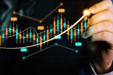 Petrobras, Vale e Itaú lideram negociações na B3 em abril