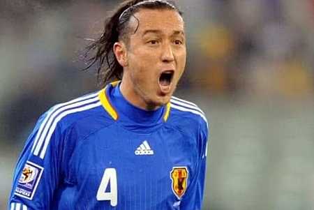 Brasileiro ídolo da Seleção do Japão passa carreira a limpo e revela para quem torcerá na Copa