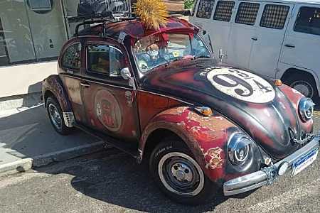 Quase 3 décadas após lançamento do 1º livro, enfermeiro transforma Fusca em homenagem a Harry Potter: ´Universo à parte´
