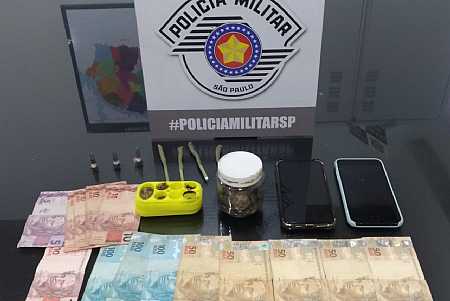 Polícia Militar de Jales prende homem com maconha, skank e haxixe