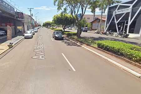 Idosa fica gravemente ferida após ser atropelada e três se ferem em colisão frontal no noroeste de SP