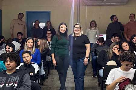 Palestras em escolas foram realizadas em alusão a Semana Mundial Sem Taba